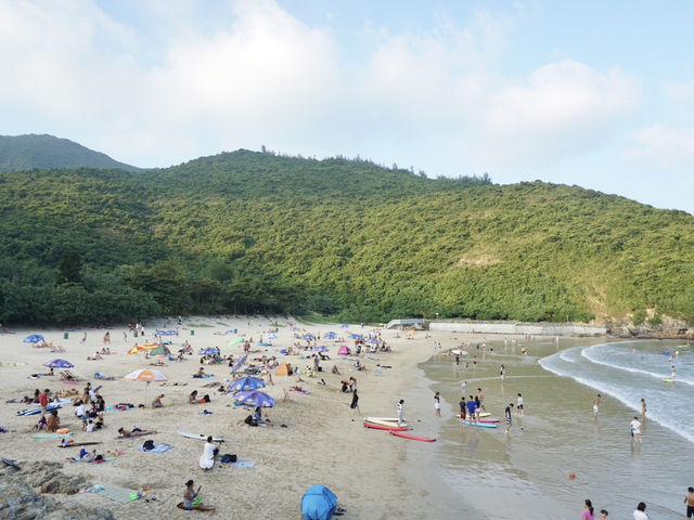 Escape to Shek O Beach: A Tranquil Retreat by the South China Sea