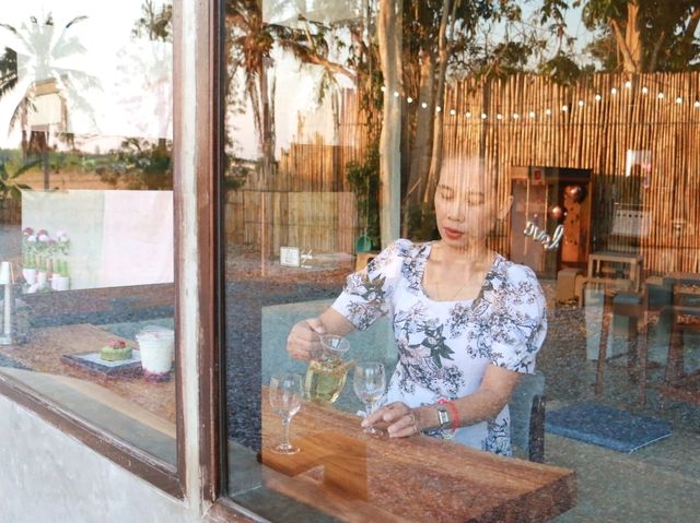 LIN’S Teahouse & Eatery ระยอง