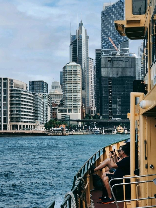 Discovering the highlights of Sydney: The Opera House and Taronga Zoo