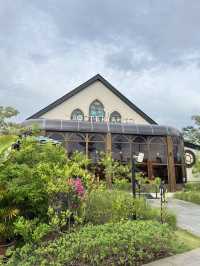 Chill out at Orange Grove PIK 2