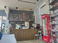 Chompla cafe ชมปลา คาเฟ่