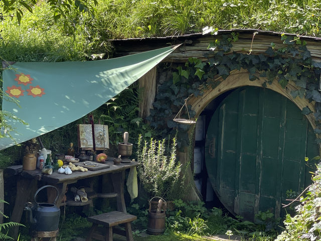 紐西蘭  霍比特村（Hobbiton）旅遊全攻略：魔戒迷必訪的中土世界秘境！