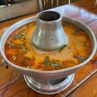 ร้านอาหาร  แดงอาหารทะเล (40 ปี) 