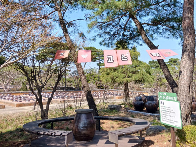 5,000개의 항아리가 살아 숨 쉬는 한식당, 고스락
