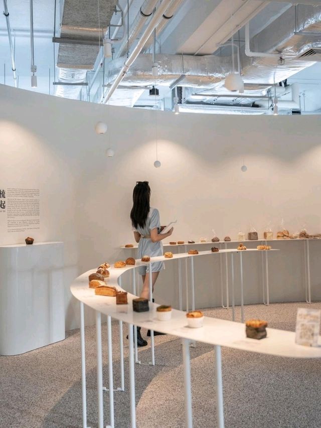 KEONG SAIK BAKERY RELOCATED TO LUZERNE BUILDING! 🍞🥐