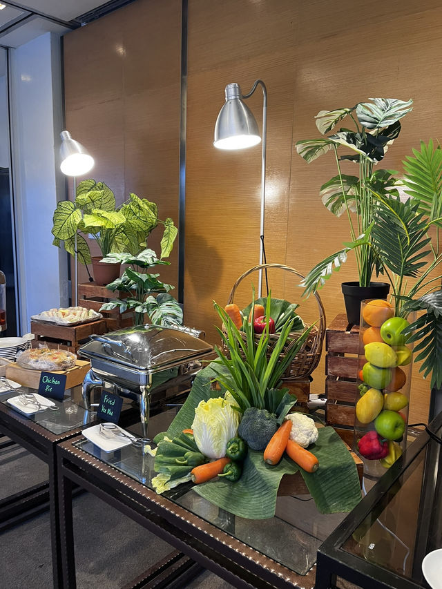 “Urban Luxury Awaits: Experience Comfort at Hotel Maya Kuala Lumpur”