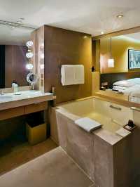 Wake Up to Victoria Harbour: A Comfortable and Convenient Stay at Grand Hyatt Hong Kong. 