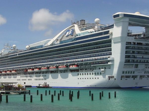 🏝️ Caribbean Princess Cruise: Sun, Fun & Endless Rum! 🍹🚢