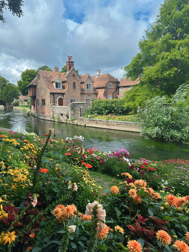 เดินเล่นใน Westgate Gardens,England 