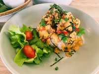 ร้าน Khaothong Hill (เขาทอง ฮิลล์) กระบี่