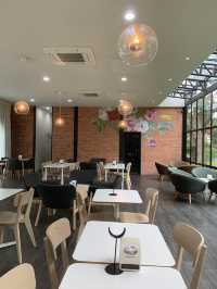 Mulberry Mellow cafe 