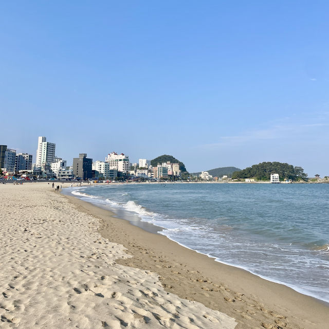 맨발로 걸어보는 송정해수욕장