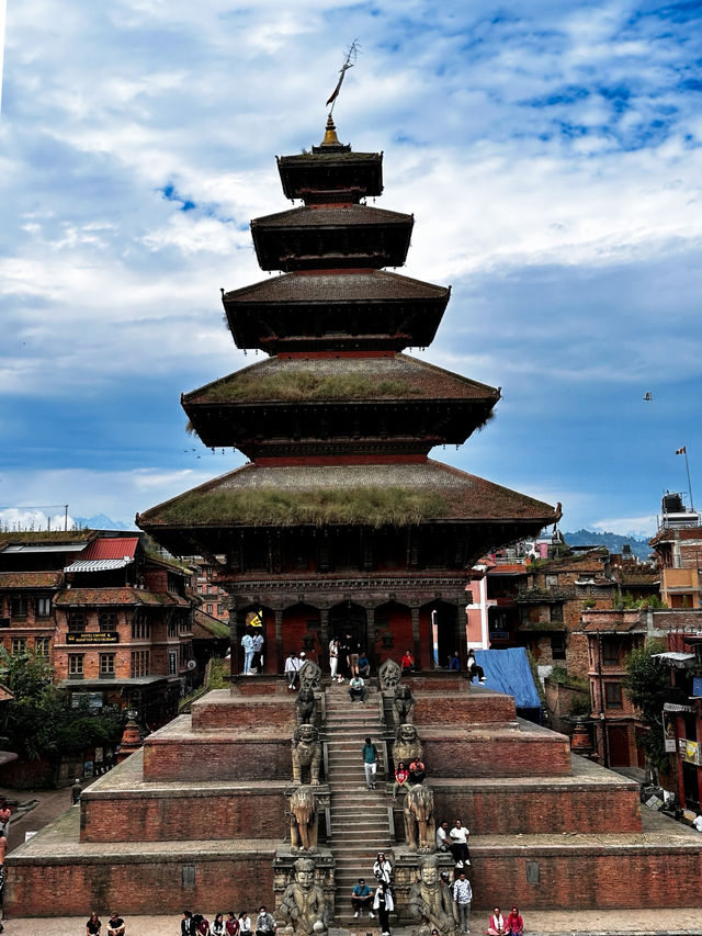 Bhaktapur Durbar square 13th century architecture 