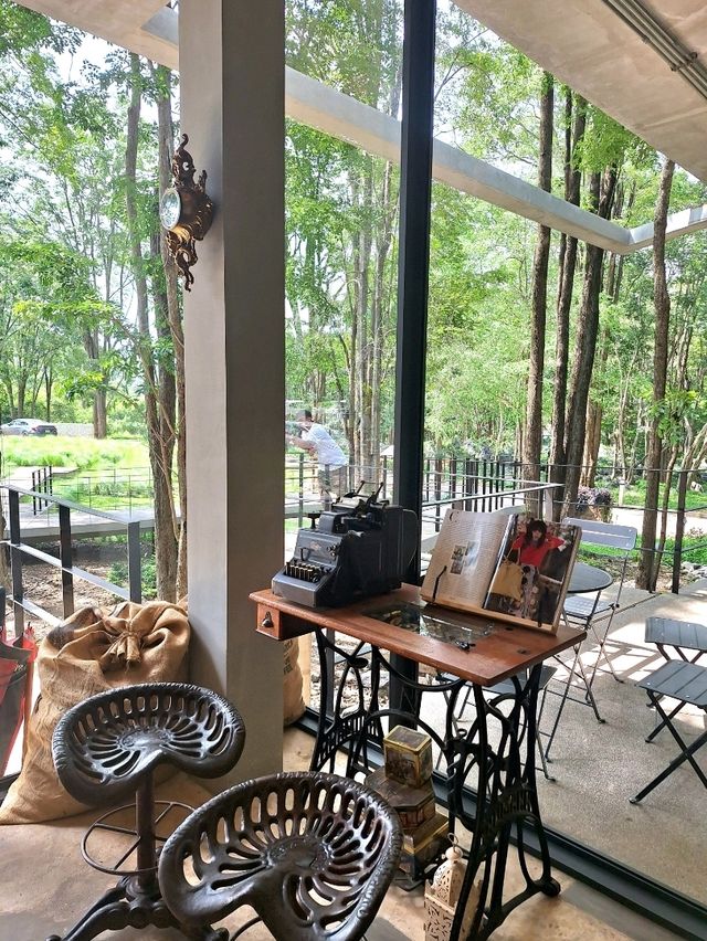 Raven scale คาเฟ่ลับแต่ไม่ลับเขาใหญ่