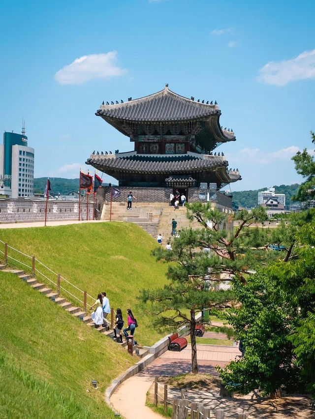 Hwaseong Fortress 