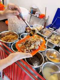 ก๋วยเตี๋ยวต้มยำกากหมู สาขาโชคชัย4