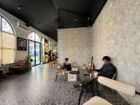 Cool Brews & Chill Vibes: Barista Coffee Toul Tompoung