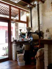 With its dedication to quality and a personal touch, this café stand out as a must-visit destination