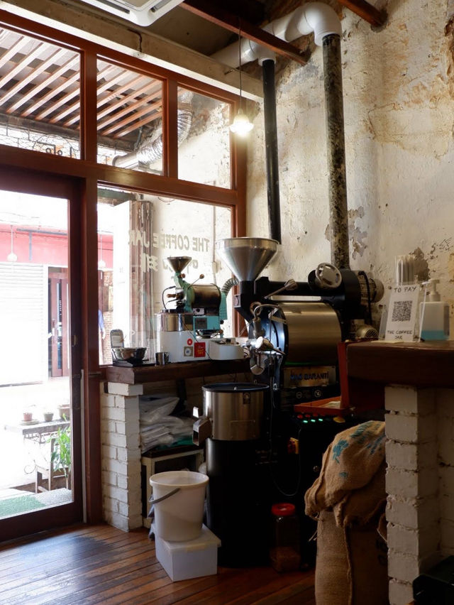With its dedication to quality and a personal touch, this café stand out as a must-visit destination