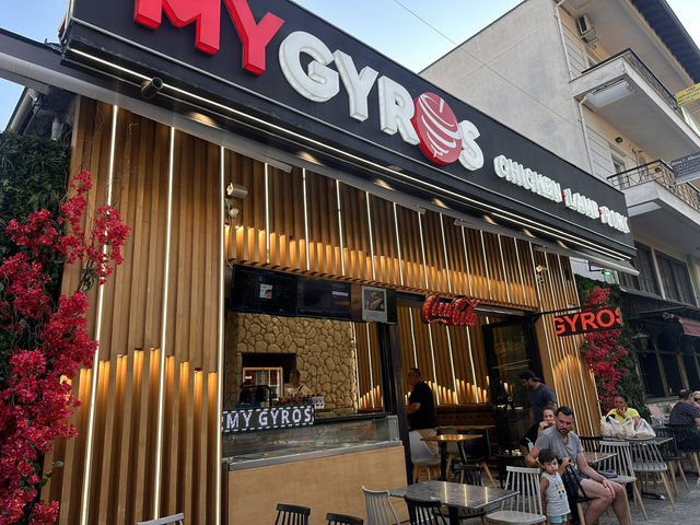 【My Gyros｜メテオラ観光の途中に◎！地元で人気のギロス専門店】