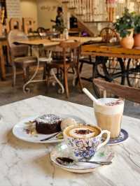 🇶🇦 카타르 도하 재방문 카페 The Drawing Room Cafe