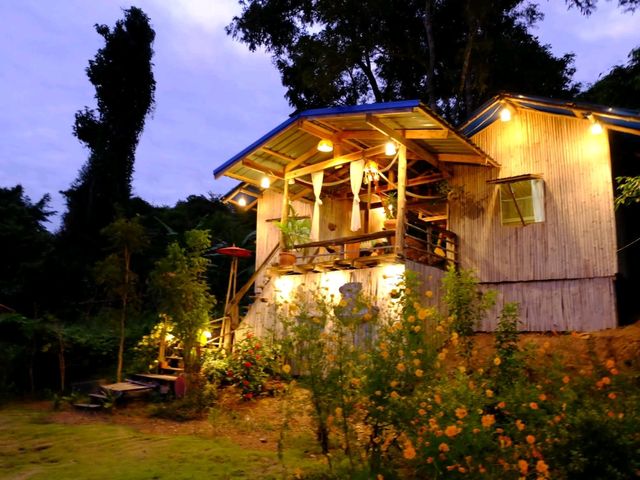 บ้านนาต้นจั่น สุโขทัย