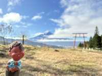 富士山。天空鳥居。楓葉
