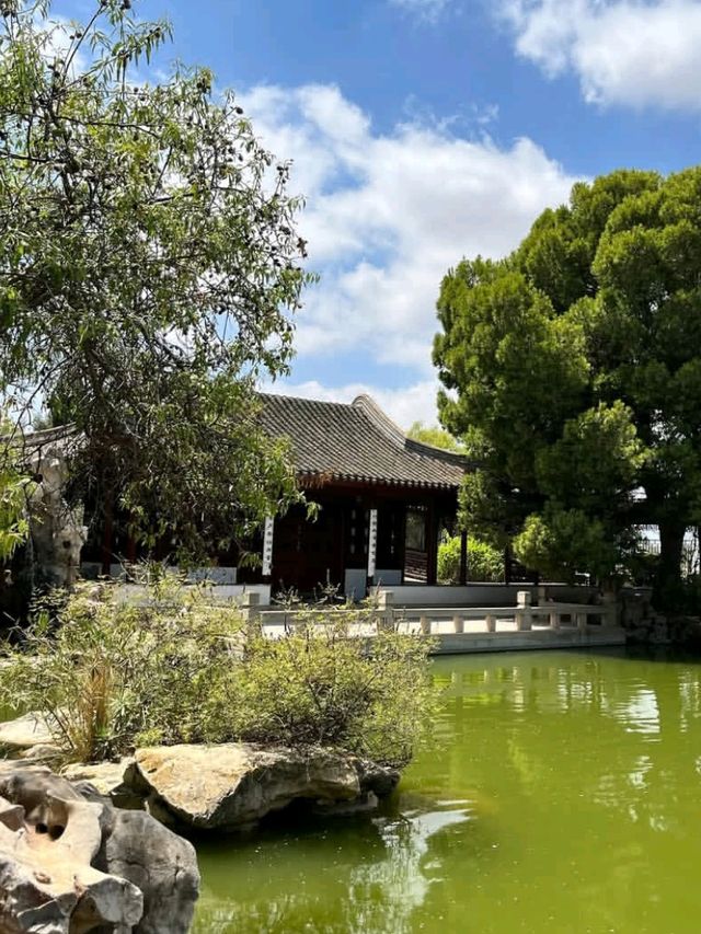 🌸✨ Escape to Chinese Garden – Singapore’s Secret Chill Spot! 🏯🌳
