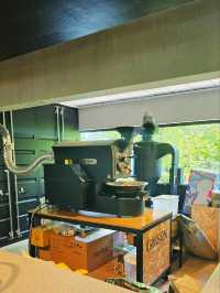 Shade Coffee Roasters โรงคั่วกาแฟที่มีเอกลักษณ์