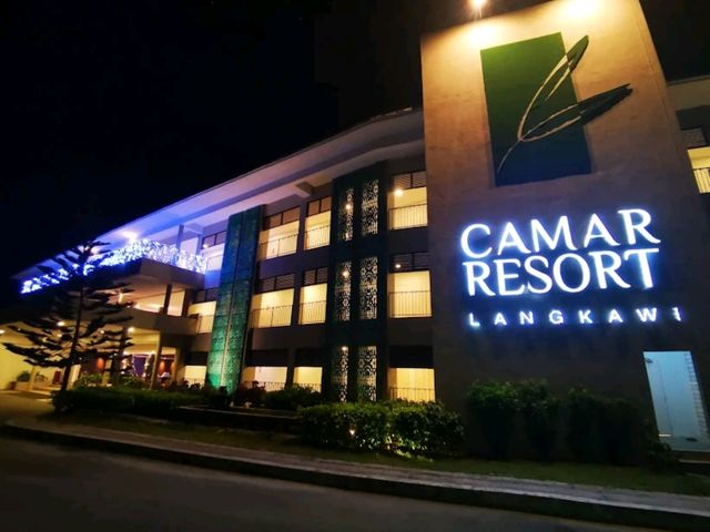 “Camar Resort Langkawi: Tranquil Beachfront Escape with 77 m Pool & Warm Hearts”