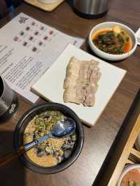 鐘閣駅 ハヤンコレ　12種塩辛を胡麻油ご飯と野菜で