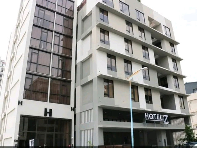 Hotel Z 台中低調奢華系旅店推薦！走路5分鐘到夜市、歐舒丹沐浴品＆電動床超有貴婦感！
