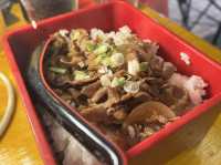 ร้านอาหารสุดแสนอร่อย สไตล์ญี่ปุ่น ณ ตลาดรถไฟ