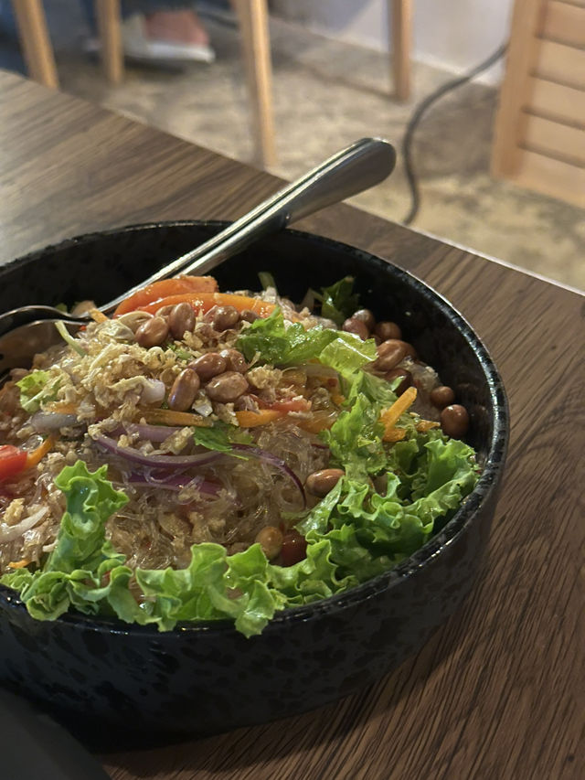 ร้านอาหารสไลด์เค้มป์ > สวนลุงรัญ น่าน