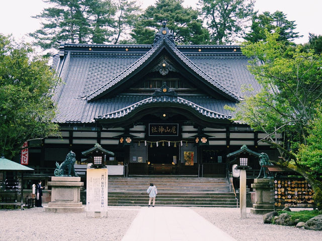 尾山神社：歷史與文化的交匯點 ⛩️