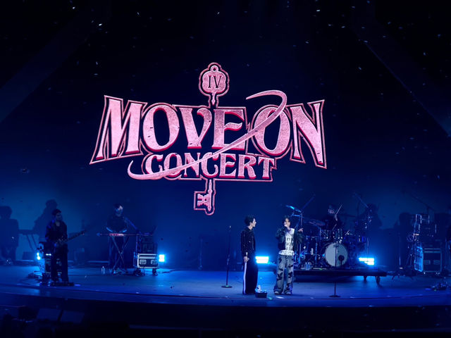 Move On Concert 2025 : UOB Live VIP3 