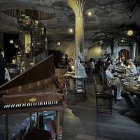 Mustang Blu Café