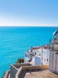 🇪🇸 Peñíscola — Spain’s Secret White Cliffside Town You’ll Instantly Fall in Love With 💙
