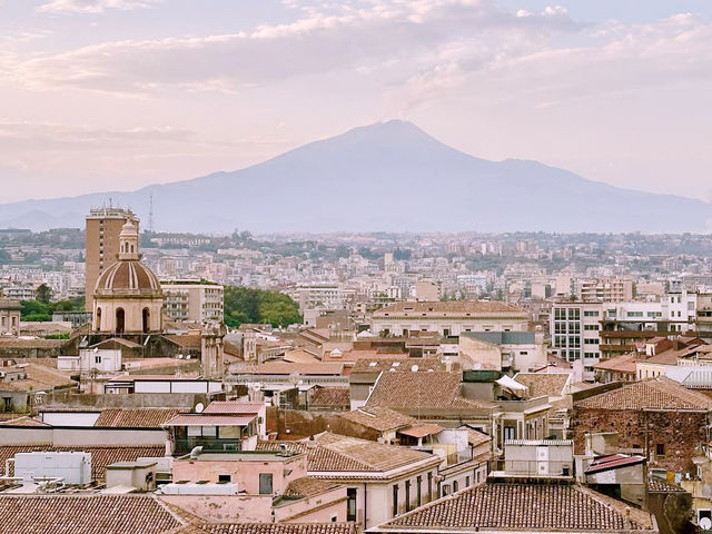 Solo Adventure: Exploring Mount Etna in Summer** 🌋✨ 
