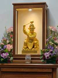 Mindful Meals, Warm Hearts : The Hall of Five Contemplation
