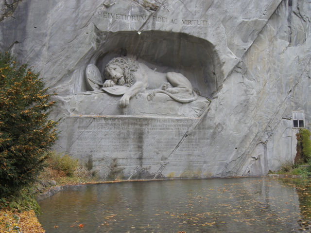 🦁 Quiet Reflection at the Lion Monument in Lucerne