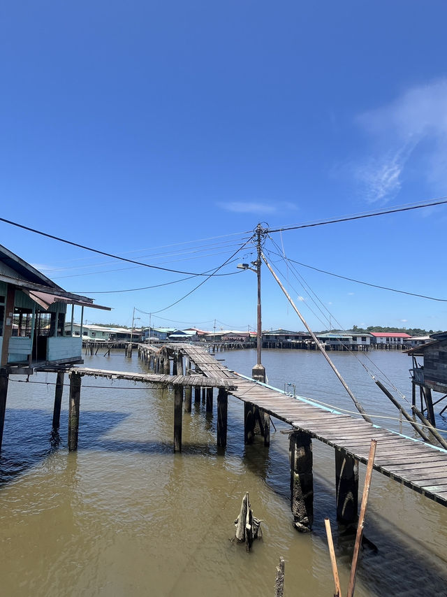🛶 Brunei Water Village – Kampong Ayer Floating Legacy 💦
