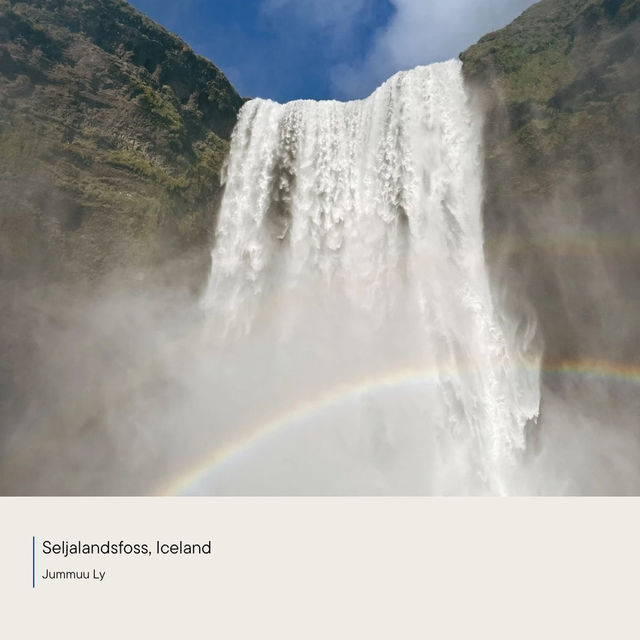 Seljalandsfoss - Iceland
