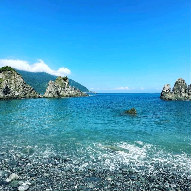 Fresh Sea Breezes and Local Charm at Fenliaolin Fishing Harbor