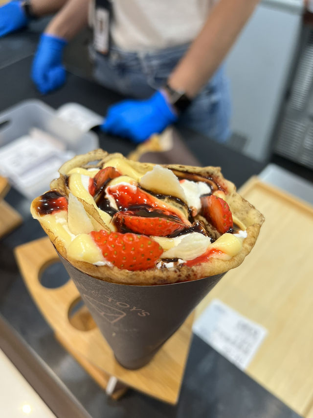 呢間以入口即溶可麗餅而聞名嘅甜品店 melt-in-your mouth crepes 大家一定要嚟試吓