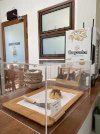 TARA Kaffee & Patisserie จ.ตาก — คาเฟ่ริมแม่น้ำปิง