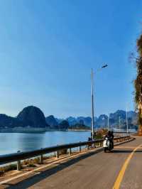 Dalong Lake — Where Mountains Meet Waters