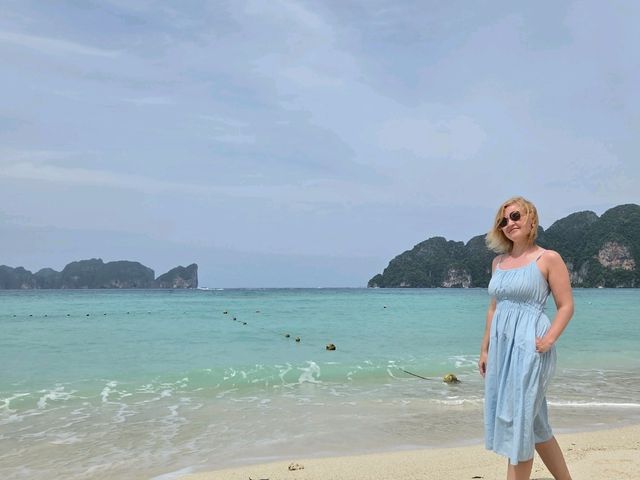 🏖️ Long Beach bliss : Phi Phi’s Secret Stretch of Paradise! Turquoise calm, white sand! 🏖️ Long Beach bliss : Phi Phi’s Secret Stretch of Paradise! Turquoise calm, white sand!