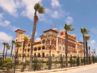 Coastal Charm and History in Alexandria
