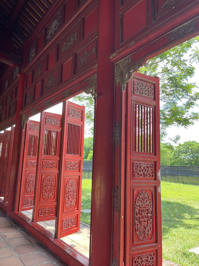 🏯✨ Exploring Hue’s Imperial City – A Royal Adventure! 🇻🇳